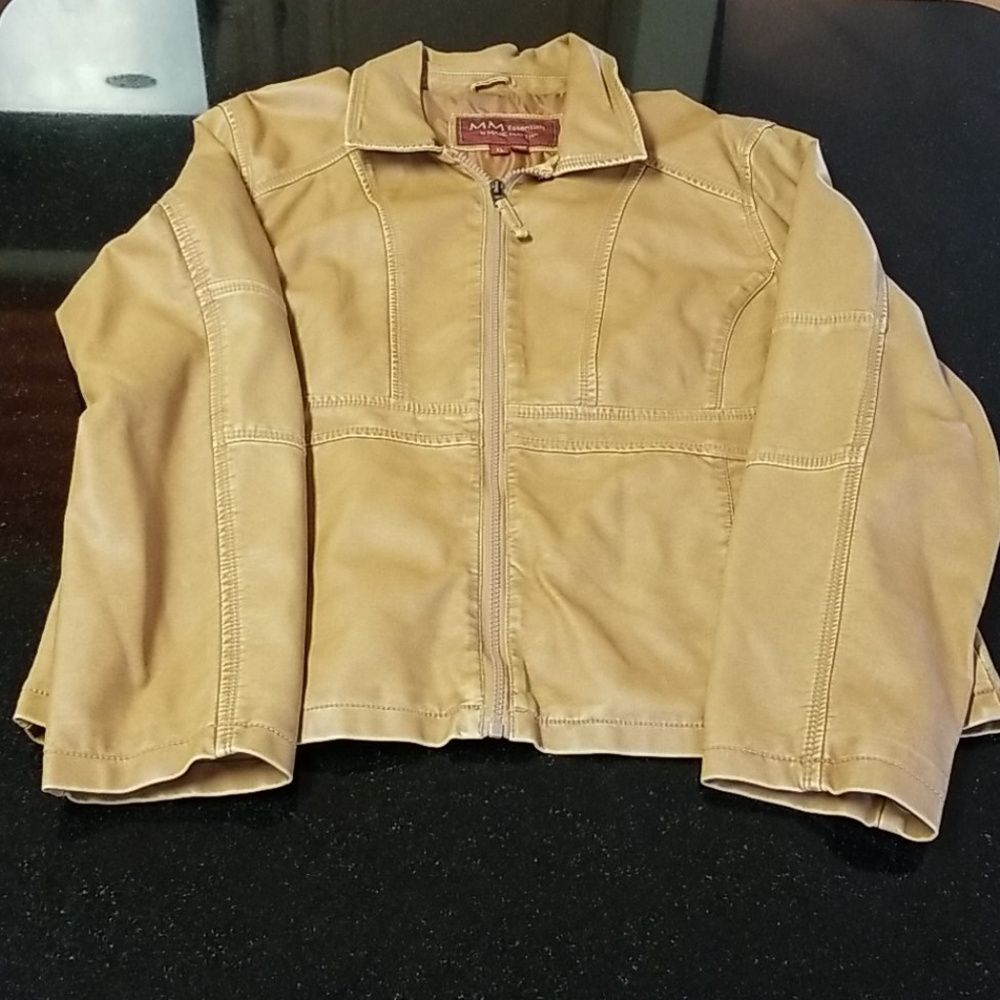 Mm Essentials Jacket - image 8